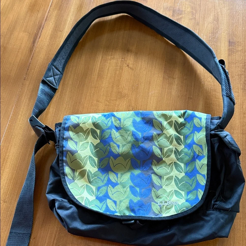 L.L. Bean Black and Blue Leaf Pattern Laptop Bag